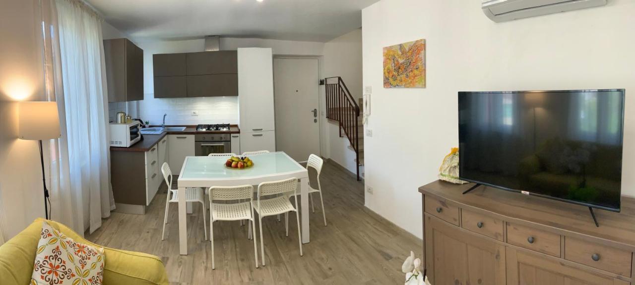 Casa La Wanda - Camaiore Toscana - 2 Bedroom & Terrace エクステリア 写真